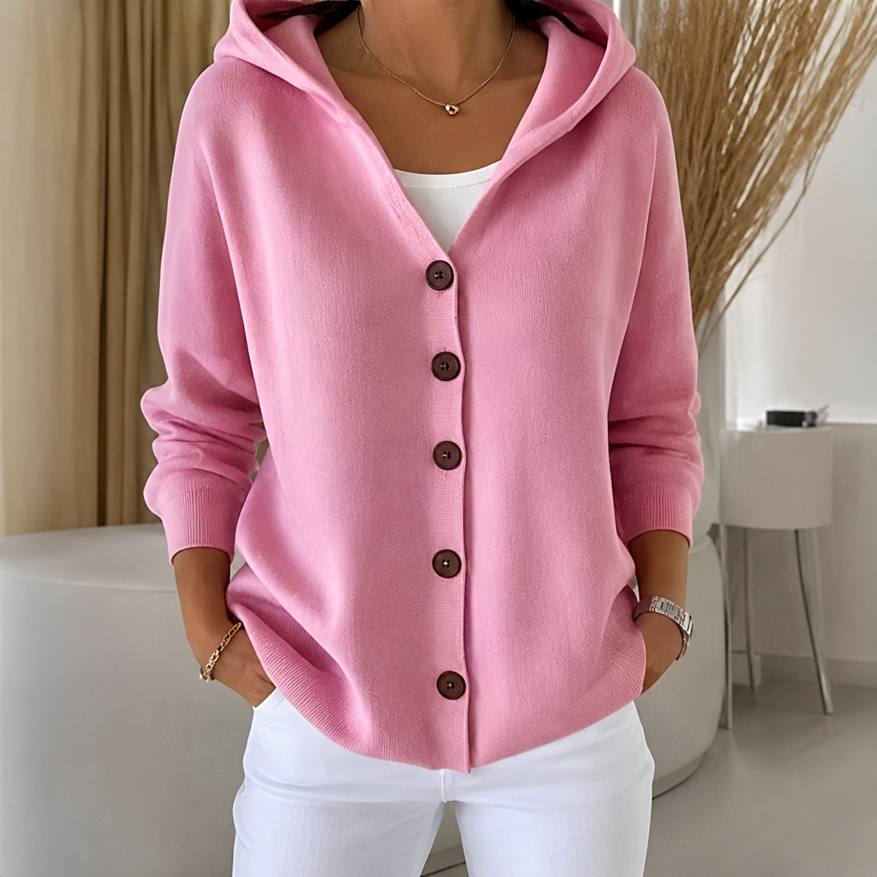Lena | Trui met capuchon en knoopsluiting